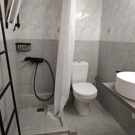 Cozy Near Metro Station Agia Marina アパート *